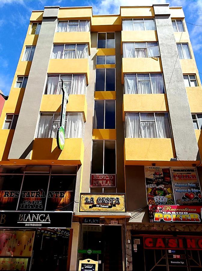 Hotel Dinnar 이피알레스 외부 사진